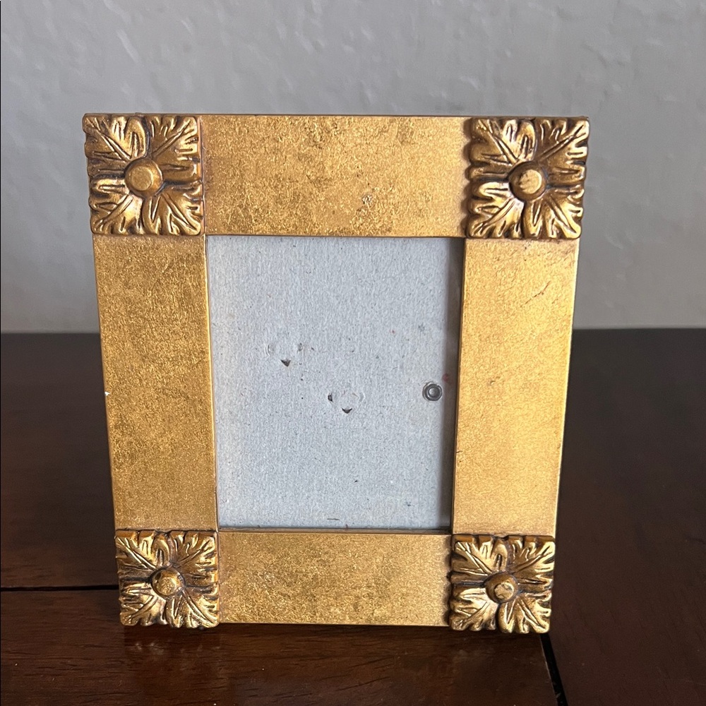Vintage Melannco International Elegant Gold Finished Photo Frame